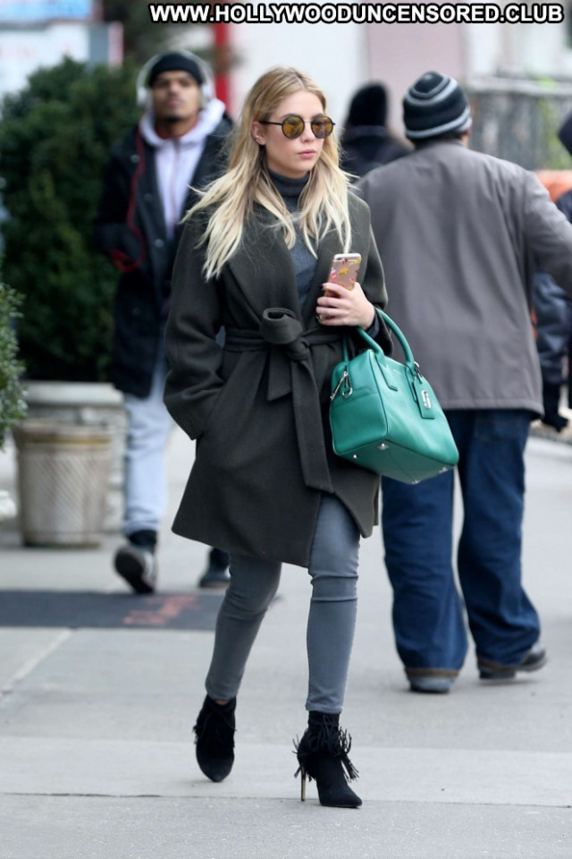 Ashley Benson Babe Beautiful Posing Hot Celebrity Paparazzi Gorgeous