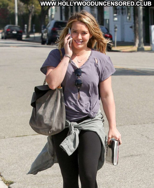 Hilary Duff Los Angeles Paparazzi Los Angeles Babe Posing Hot