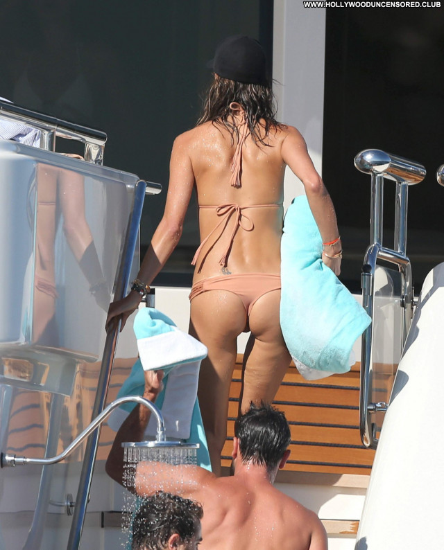 Alessandra Ambrosio No Source Babe Posing Hot Bikini Celebrity