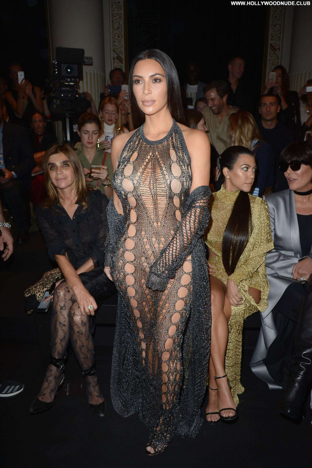 Kim Kardashian Fashion Show Beautiful Celebrity Babe Fashion Posing